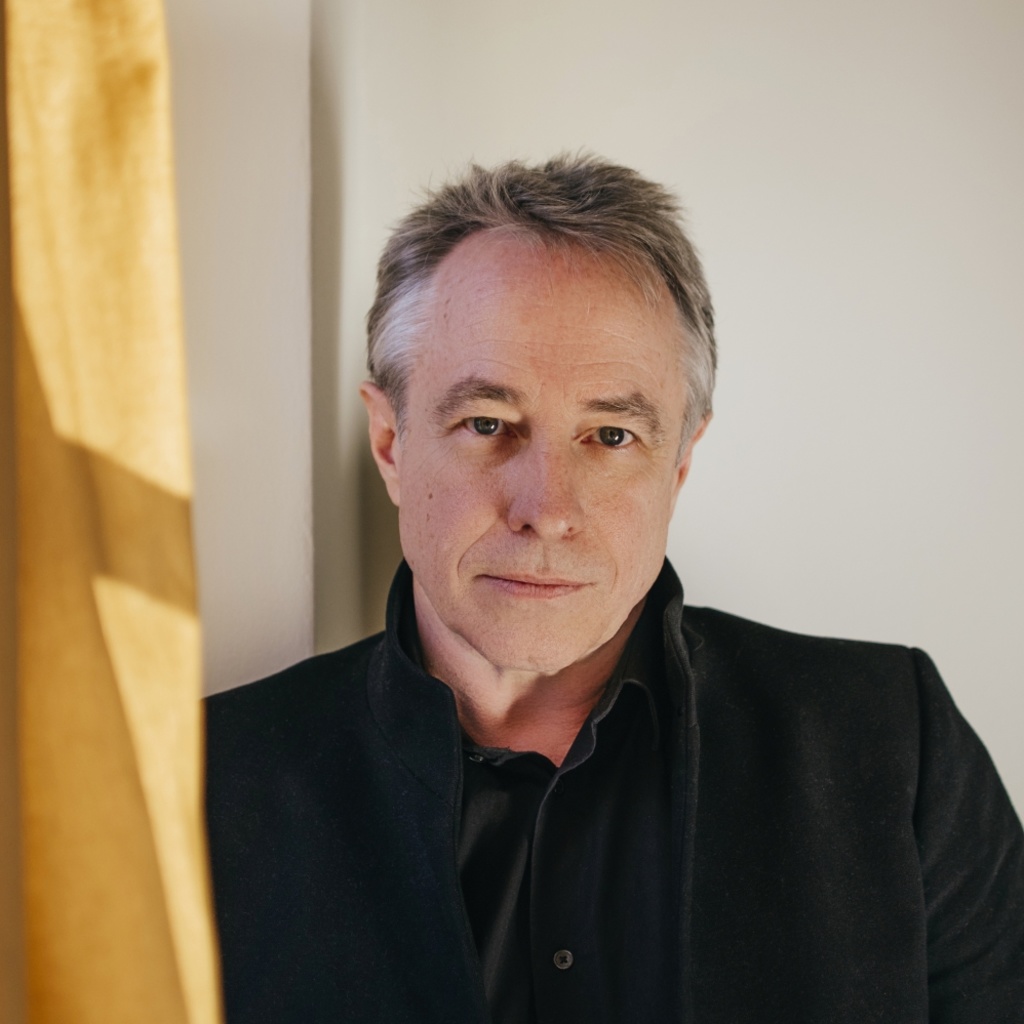 Lutz publicity headshot.jpg